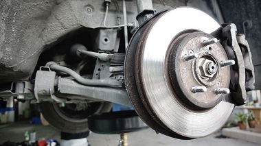 Keep Your Brakes in Mint Condition: The Importance of Regular Brake Maintenance for Vehicle Safety